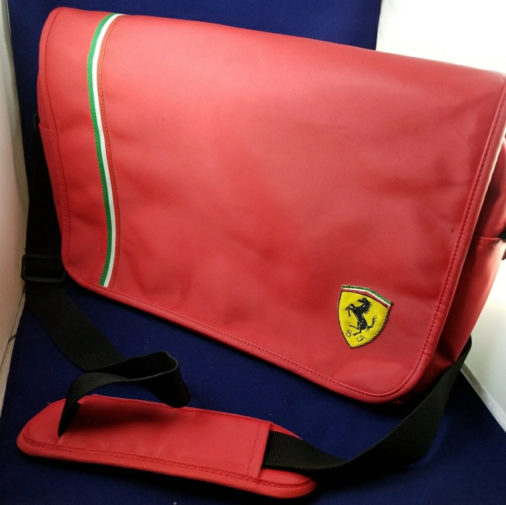 Ferrari messenger laptop bag
